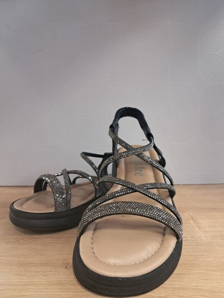 Kadın Lastikli ve Taşlı Yüksek Taban Sandalet