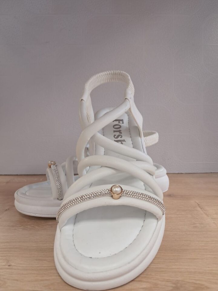 Kadın Lastikli ve Taşlı İnci Detaylı Yüksek Taban Sandalet