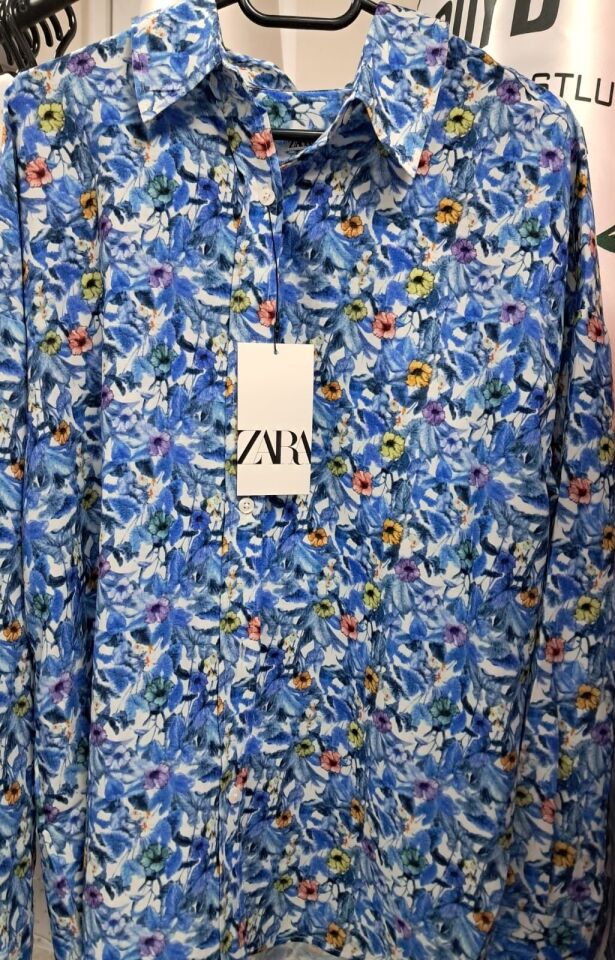 Zara Kadın Çiçek Desenli Mavi Gömlek S