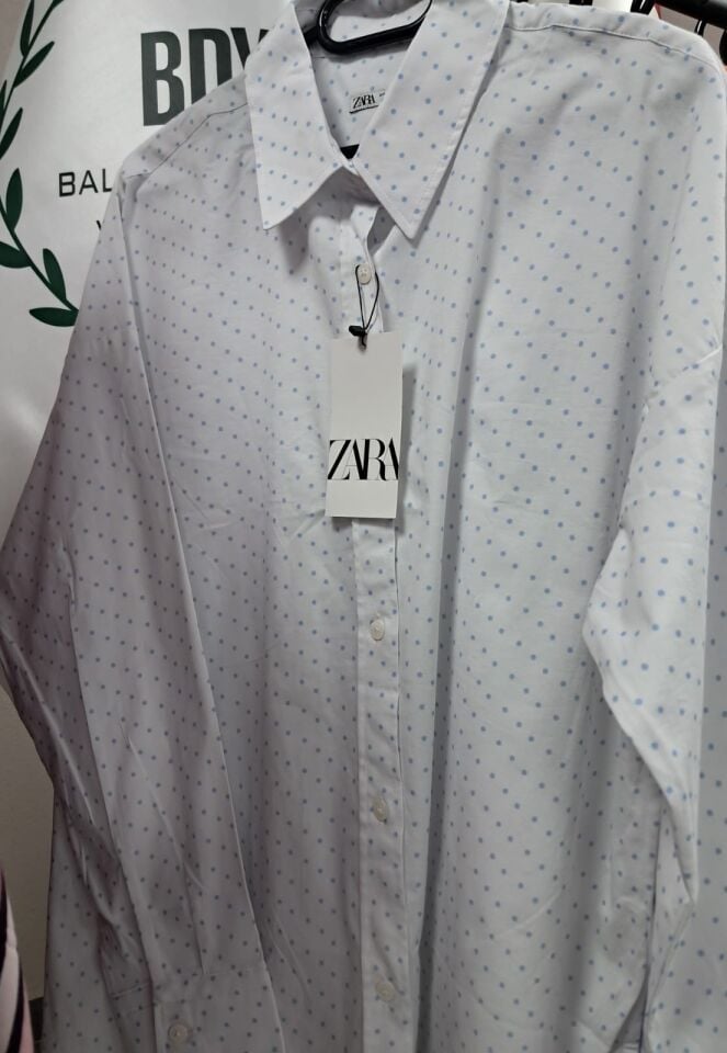 Zara Kadın Puantiyeli Gömlek