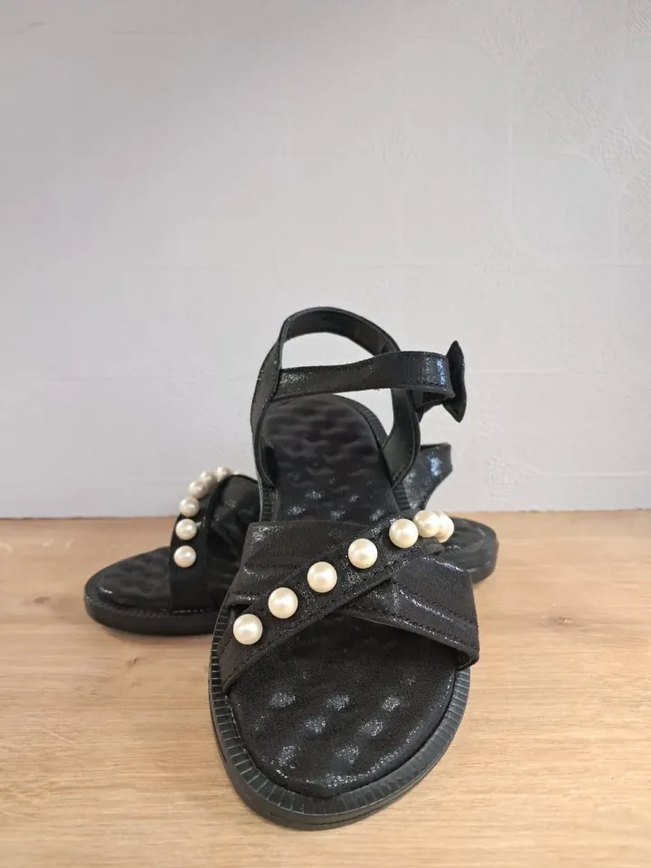 Kız Çocuk İncili Fiyonk Detaylı Sandalet