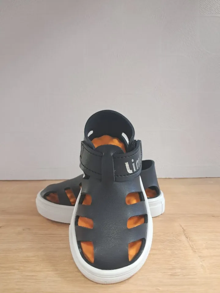 Çocuk Unisex Cırtlı Pencereli Sandalet